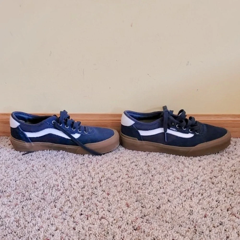 Vans Youth Shoes Size 5 / Women’s Size 7 Chima Ferguson Pro Navy White Lace Up